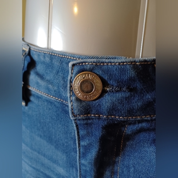 American Eagle Dark Indigo Blue Denim Raw Hem Shorts - Picture 6 of 7